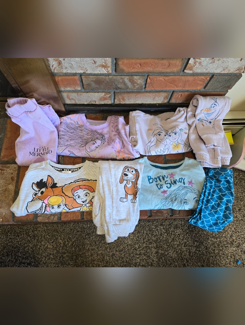 4 Disney Girl Outfits
